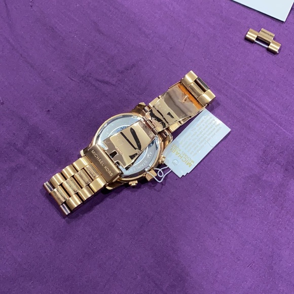 Watch 🕰 - Picture 5 of 8